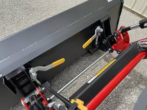 Tracteur à roues MASSEY FERGUSON 2M.50 4WD 160HP Engine 4x4 Drive Type pour ferme et jardin - Product Image 5