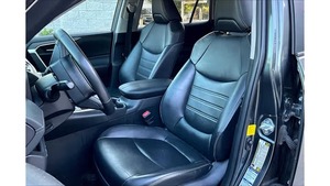 Toyota RAV4 XLE Premium AWD 2020, état impeccable - Product Image 5