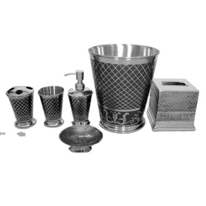 Juego de baño moderno de lujo Tocador de chapa con acabado de níquel dorado Accesorios de baño - Product Image 1