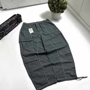 Pantalon cargo pour homme avec logo personnalisé, coupe ample, multi-poches, fermeture boutonnée, décontracté, vêtement de travail, streetwear, mode utilitaire - Product Image 3