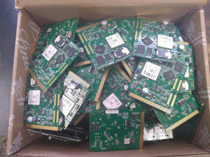 Déchets de cartes mères et de cartes électroniques pour le recyclage – Déchets électroniques informatiques de haute qualité pour la récupération de l'or - Product Image 5