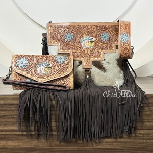 กระเป๋าสะพายข้างหนังวัวแบบพับสามทบสำหรับผู้หญิงดีไซน์หรูหราทันสมัย - Product Image 1