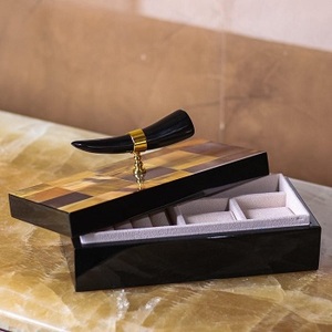 Joyero de resina de cuerno de búfalo para caja de almacenamiento de resina y cuerno de diseño moderno personalizado a precio barato con ágata de venta - Product Image 2