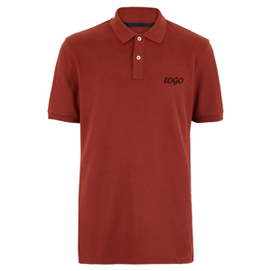 Polo para hombre de estilo casual sofisticado, diseñado para un movimiento fluido con una forma limpia y una apariencia moderna y refinada para el día a día. - Product Image 1