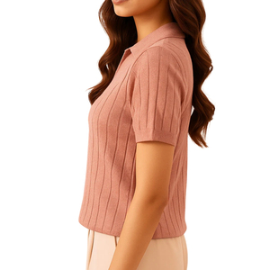 Polo tendance en maille côtelée ajustée pour femme, personnalisable OEM, en coton, tricoté pour l'été, T-shirt polo pour femme chez Nurak - Product Image 4