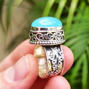 Bague artisanale en argent sterling 925 de style bohème avec calcédoine, pierre de naissance de mars, sur mesure, taille US, par Navya Craft - Product Image 1