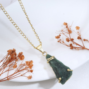 Collier pendentif goutte d'eau en laiton et alliage de zinc pour femme, design minimaliste, idéal pour le quotidien et comme cadeau - Product Image 2