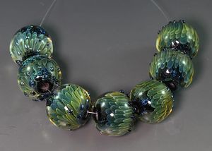 PERLES DE RÉSINE EXPANSIVES POUR LA FABRICATION DE BIJOUX Perles de résine pour la décoration de vêtement Accessoires de garniture Matériau en résine pour collier - Product Image 3