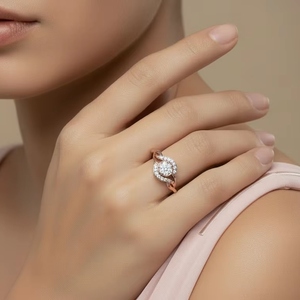 Anillo de Mujer con Racimo de Flores en Oro de 14K y Diamantes Naturales, Corte Brillante Redondo, Bañado en Rodio, Estilo Moderno, Certificado IGI - Product Image 5