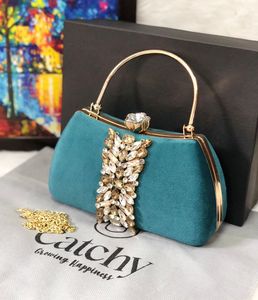Bolso de Mano Tipo Clutch para Mujer con Diseño de Caramelo de Lycra 2024, Moderno y Portátil para Bodas, Fiestas y Eventos Nocturnos con Cadenas de Diamantes para Novia - Product Image 5