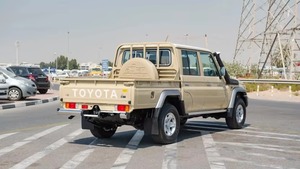 รถมือสองที่ใช้อย่างประณีต2022 toyotas Land Cruiser รถมือสองขับด้านซ้ายมือซ้าย4.5D แบบ79DC - Product Image 5
