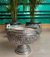 Urli Moderno de Plata Alemana Tradicional con Diseño de Loros Tallados, Tazón de Metal Plateado para Decoración del Hogar, Decoración de Fiestas, Idea de Regalo para Diwali