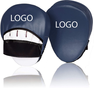 Los conjuntos de boxeo de artes marciales MMA de cuero genuino duradero personalizado OEM incluyen almohadillas de enfoque y mitones curvos para la práctica de perforación - Product Image 1