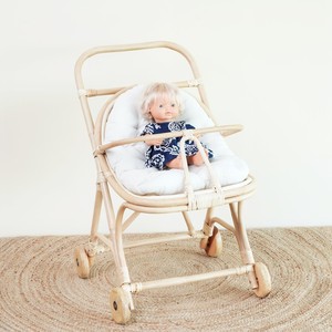 Enfant en bas âge jouets faits à la main poupée naturelle poussette enfant jouant jouet rotin compact chariot landau pour poupées - Product Image 5