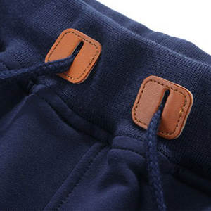 Short de sport personnalisé pour hommes du fabricant OEM High Street Casual Plain Design Fermeture à la taille élastique Motif solide 100% toile - Product Image 4