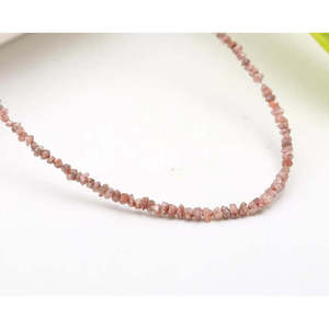 Collier de 16 pouces avec perles brutes de diamant rose clair 100% naturel de 2-3 mm - Product Image 1
