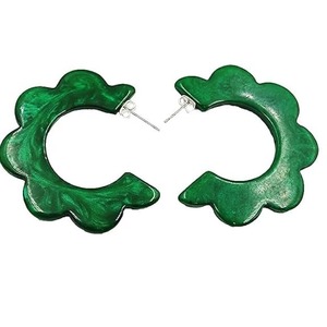 Boucles d'oreilles d'été faites à la main en résine artisanale Nouvelle arrivée Papillon Perles Boucles d'oreilles en résine pour femmes Cadeau pour petite amie - Product Image 1