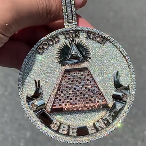 Pendentif Pyramide Oeil Tout-Voyant Maçonnique de Luxe Sertie de Diamants Moissanite et Perles d'Eau de Mer en Argent Sterling, Bijoux Hip Hop - Product Image 6