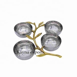 Vente en gros à des prix abordables Plateau à gâteaux et tasses fini en or blanc Couverts en métal dernier design pour dîner de fête - Product Image 2