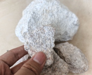 Pyrophyllite Lump for <b>Lead</b> <b>Pencil</b> Cores and Crayon Fillers with Smooth Writing and High Softness Properties - Product Image 5