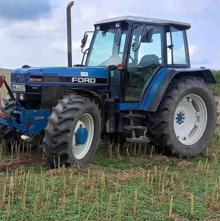 source 农业最佳价格迷你4x4 30hp割草机拖拉机福特8340 on m.
