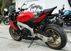 NUEVA Motocicleta <span class=keywords><strong>Aprilia</strong></span> Tuono V4 1100 Touring 2026 - Product Image 3