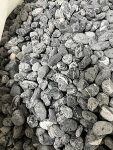 Paysage de pierre naturelle du Vietnam-Gravier de galets dégringolé noir - Product Image 2