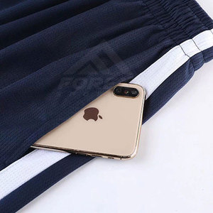 Uniforme de baloncesto deportivo de calidad superior con logotipo personalizado, uniforme de camiseta y pantalones cortos de baloncesto para hombre - Product Image 5