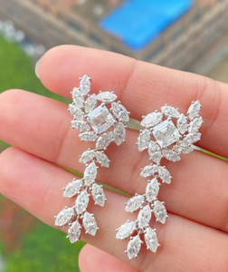 ต่างหูโมอิสซาไนต์ทรงแอสเชอร์คัท สี D แบบตะกร้า ต่างหูเพชรโมอิสซาไนต์ เครื่องประดับฮิปฮอป - Product Image 1