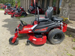 Tondeuse autoportée professionnelle Ferris 300S à braquage zéro, avec siège confortable et coupe-herbe de précision, idéale pour l'aménagement paysager - Meilleures ventes - Product Image 5