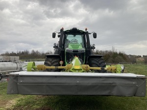 Tracteur récolteur de fourrage Deutz-Fahr AGROTRON 9340 TTV 2WD 2025 avec tête de récolte avant - Product Image 1