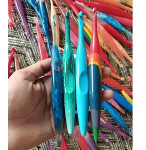 Wholesale Multi-Color Resin <b>Crochet</b> <b>Hooks</b> Bulk Ergonomic Grip Custom OEM - Product Image 1