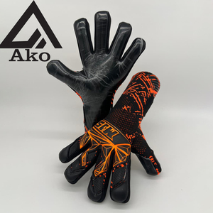 Gants de gardien de but de football en gros, taille adulte, professionnels, en latex, avec protection des doigts par Ako - Product Image 1