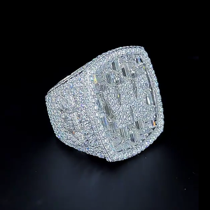 Anillo de Diamante Cultivado en Laboratorio con Certificación IGI, Plata de Ley 925, Corte Ovalado, Engaste Pavé, Estilo Hip Hop, para Compromiso o Fiesta - Product Image 5