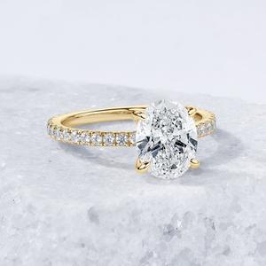 Anillo de Compromiso de Plata 925 con Moissanita Ovalada de 3 Quilates, 8x12 mm, Corte Oval, VVS1, Clásico, para Promesa, Boda, Fiesta, Aniversario, Regalo Moderno para Mujer - Product Image 2