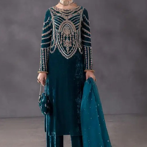 Nouveau indien/pakistanais 2023 Collection Zari broderie travail velours Kurta pantalon Dupatta robe dentelle bouton fêtes mariages - Product Image 1