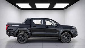 Oferta Especial 2026 TOYOTA HILUX TRAVO OVERLAND PLUS 2.8D – NEGRO / VOLANTE A LA DERECHA / VOLANTE A LA IZQUIERDA - Product Image 6