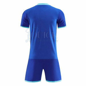 Uniforme de fútbol de color personalizado de alta calidad para adultos Ropa deportiva fabricada en fábrica - Product Image 3