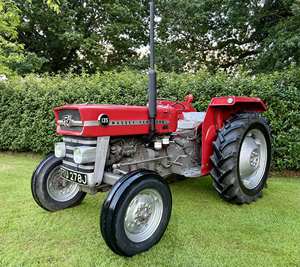 รถแทรกเตอร์ S6713 Massey Ferguson MF พร้อมอุปกรณ์เสริมมือสอง - Product Image 1