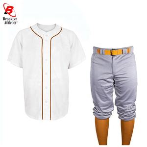 Camiseta de béisbol personalizada para parejas, con tu nombre, por año - Product Image 2
