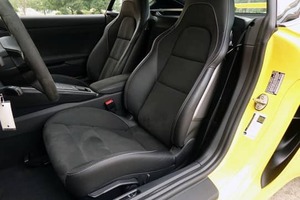 GT4 2023 P-orsche 718 Cayman