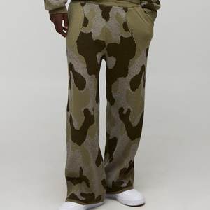 Logo tricoté personnalisé en gros à la mode pour hommes survêtement Streetwear survêtements très exigeants pour l'hiver ensembles personnalisés respirants - Product Image 5