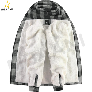 Chaqueta con forro de lana sherpa acogedor y capucha adjunta para mayor calidez - Product Image 3