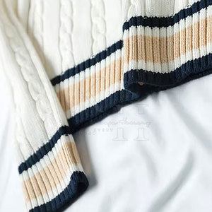Venta al por mayor de suéter DE LA ESCUELA DE LOS NIÑOS personalizados de mezcla de algodón uniforme de punto para los estudiantes Unisex OEM disponible - Product Image 3