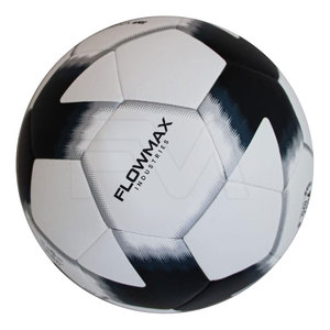 ลูกฟุตบอลไฮบริดน้ำหนักเบา - Product Image 4