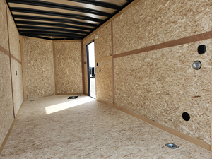 Remolque de Carga Cerrado US Cargo 7x16 de 2027, 84" de Altura Interior, Eje Tándem, Remolque Utilitario con Puerta de Rampa en V para Venta - Product Image 5