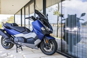 Último Modelo en Oferta, Nuevo S-y-m Ma-xs-ym TL 50-8cc, el Maxi Scooter Definitivo con 2 Años de Garantía - Product Image 2