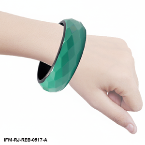 Bracelet en résine facetté géométrique fait à la main, vert sarcelle et noir, deux tons, bracelet statement épais, bijoux modernes audacieux pour femmes - Product Image 2