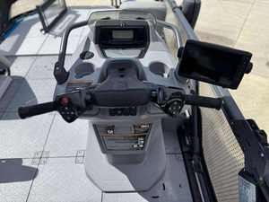 DESCUENTO 2023 Moto Acuática Sea-Doo Switch Sport, 2 Tiempos, 226-300 HP, Aplicación Automática, 3 Asientos, 4 Cilindros, Aluminio, 20 km/h, 1800 cc, 345 cm - Product Image 5