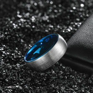 テンプスオートファッション 8mm タングステンリング ゴールドメッキ ブラッシュドブルー メンズ クラシック カスタムロゴ ジュエリー カップル 結婚指輪 - Product Image 3